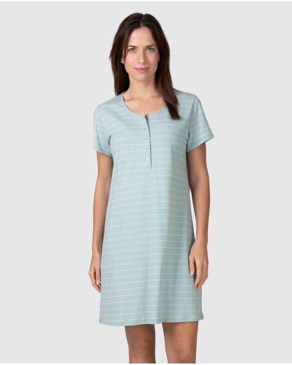 Women's short-sleeved nightgown with striped print