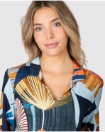 Women's long-sleeved V-neck t-shirt