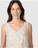 Playera corta de mujer sin mangas con estampado natural